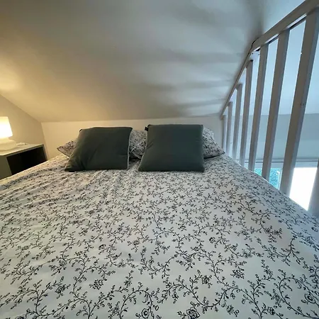 Le Cocon Du Rempart De Charme Avec Mezzanine Centre Daire