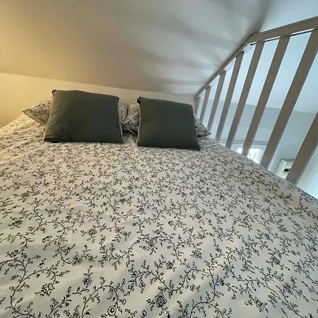 Le Cocon Du Rempart De Charme Avec Mezzanine Centre Διαμέρισμα *